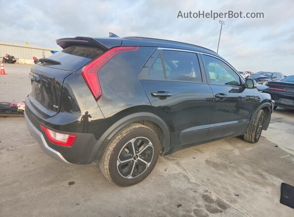 KNDCR3LE8P5054445 2023 KIA NIRO Black 