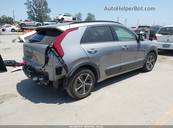 KNDCR3LE9P5057192 2023 KIA NIRO Gray Trasero derecho