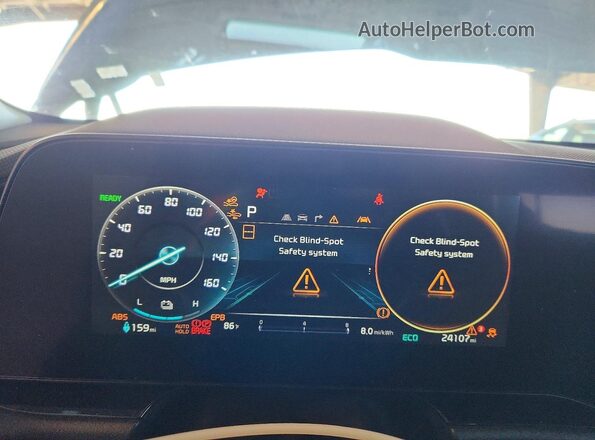 KNDCT3L14P5039293 2023 KIA NIRO Green 