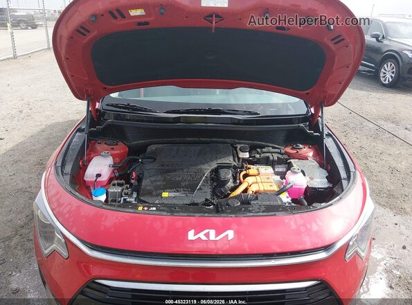 KNDCT3LE1T5320108 2026 KIA NIRO Red უკანა ხედი