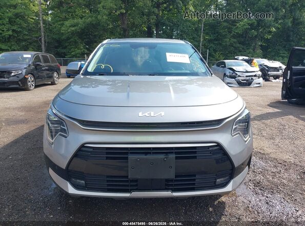 KNDCT3LE2P5098362 2023 KIA NIRO Silver Vista interior trasera