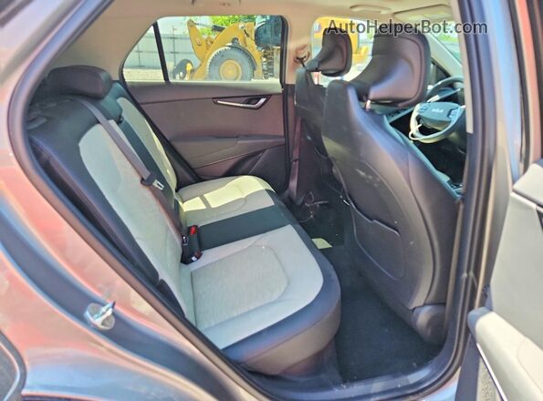 KNDCT3LE3P5040440 2023 KIA NIRO Gray Вид задніх сидінь