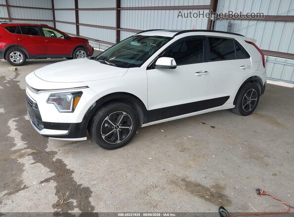 KNDCT3LE4R5129579 2024 KIA NIRO White Առջևի ձախ երեք քառորդ տեսարան