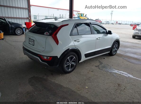 KNDCT3LE4R5129579 2024 KIA NIRO White Հետևի աջ