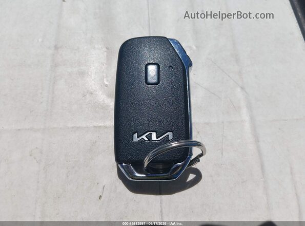 KNDCT3LE7P5036648 2023 KIA NIRO Черный Вид панели приборов