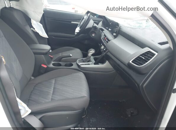 KNDEP2AA0T7870606 2026 KIA SELTOS White წინა სალონის ხედი