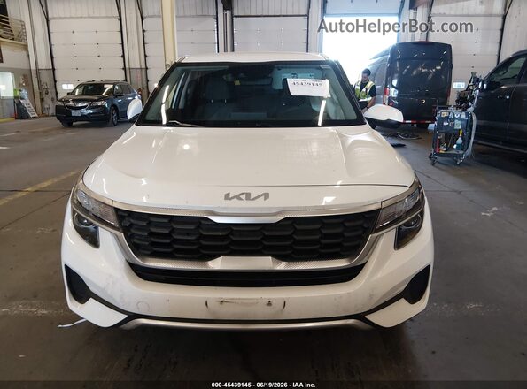 KNDEPCAA0N7251772 2022 KIA SELTOS White ხელსაწყოთა პანელის ხედი