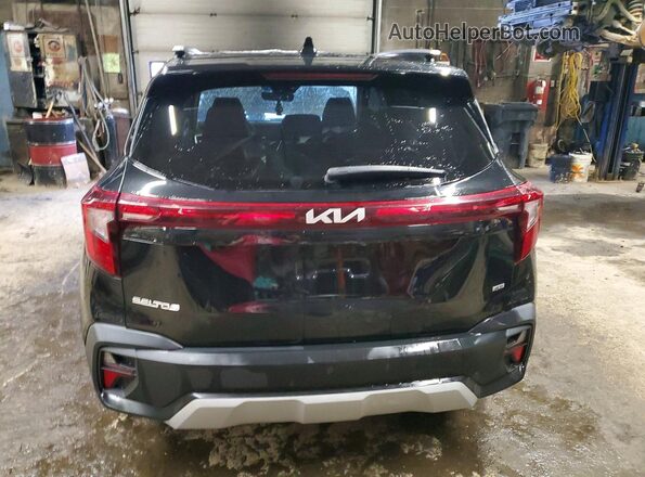 KNDEPCAA1S7685288 2025 KIA SELTOS Black Հետևի տեսք