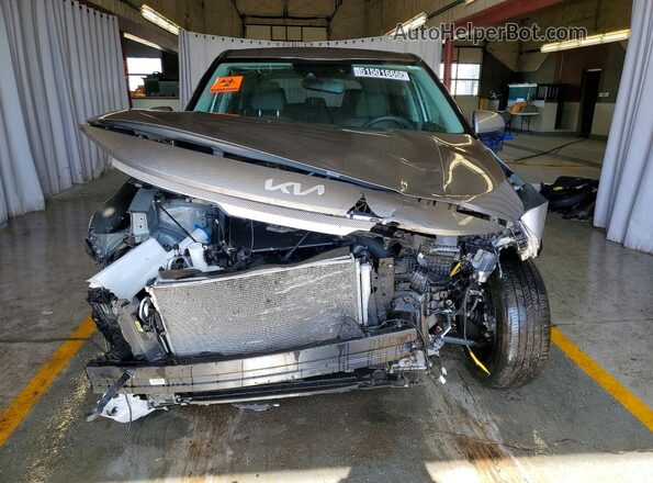KNDEPCAA2S7780863 2025 KIA SELTOS Silver Front view