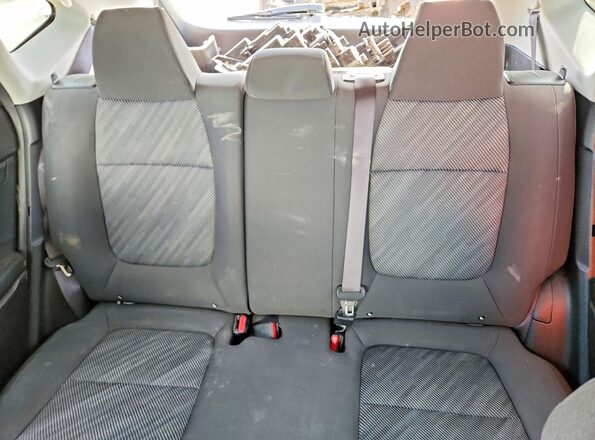 KNDEPCAA3R7612322 2024 KIA SELTOS White Widok tylnych siedzeń