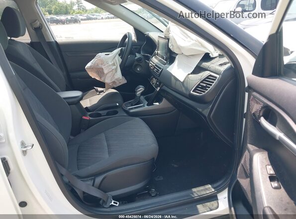KNDEPCAA4P7384618 2023 KIA SELTOS White Vista interior delantera