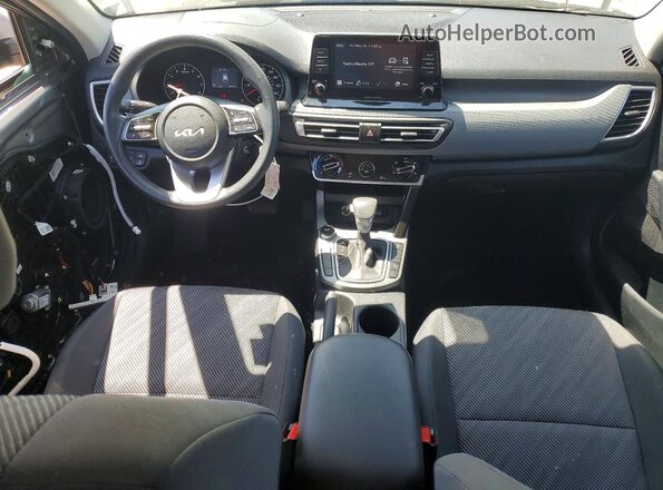 KNDEPCAA4P7450181 2023 KIA SELTOS Серый Вид панели приборов