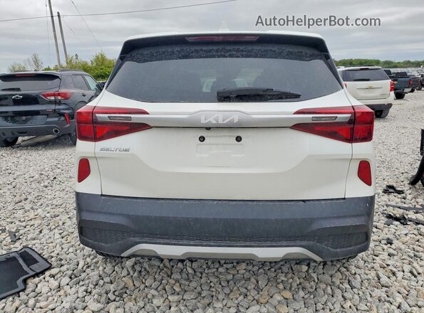 KNDEPCAA5N7233932 2022 KIA SELTOS White Вид ззаду