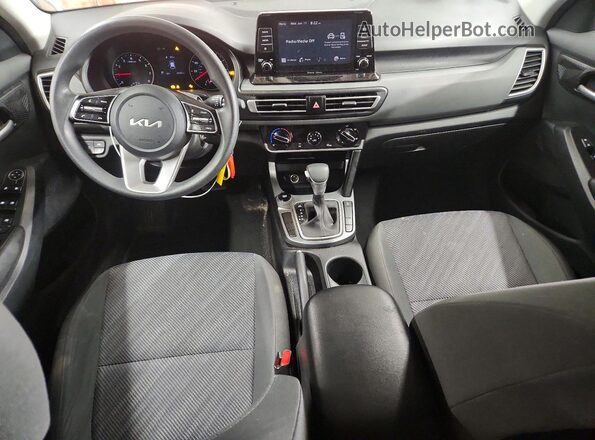 KNDEPCAA5P7430795 2023 KIA SELTOS White Вид панелі приладів