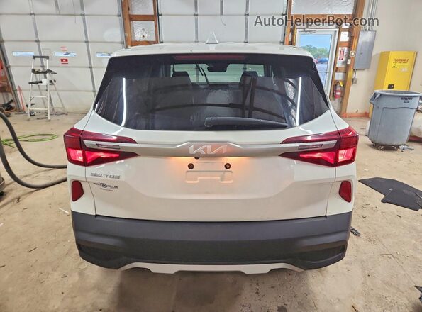 KNDEPCAA5P7430795 2023 KIA SELTOS White Вид ззаду