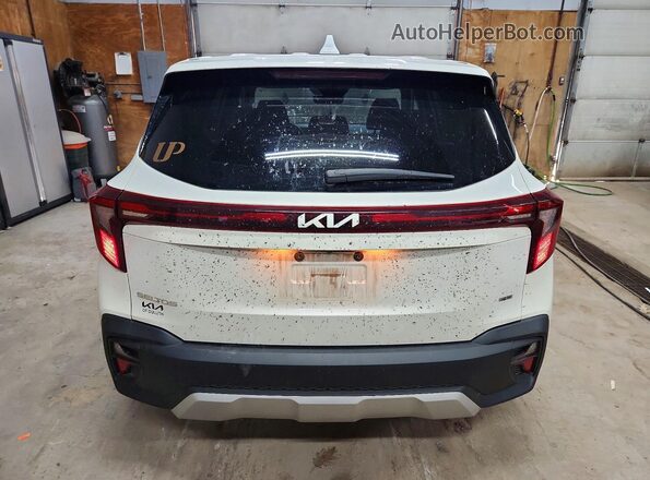 KNDEPCAA5R7528924 2024 KIA SELTOS White უკანა ხედი