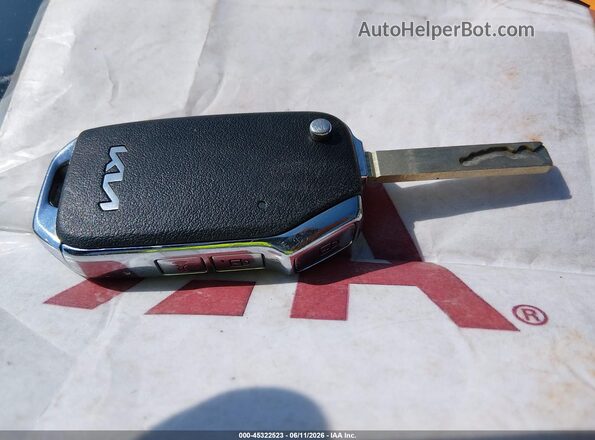 KNDEPCAA9R7617797 2024 KIA SELTOS Black Vista del salpicadero