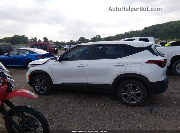 KNDEPCAAXN7236731 2022 KIA SELTOS White სალონის 360-გრადუსიანი ხედი