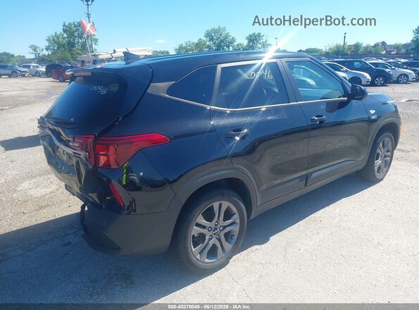 KNDEPCAAXP7458947 2023 KIA SELTOS Черный Задняя правая четверть