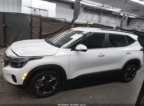 KNDER2AA2R7565966 2024 KIA SELTOS White 
