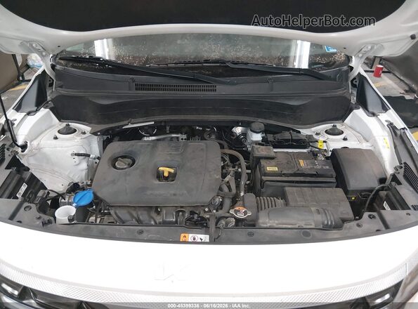 KNDER2AA2R7565966 2024 KIA SELTOS White Вид ззаду