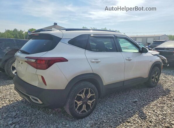 KNDERCAA0N7315450 2022 KIA SELTOS White Rear right