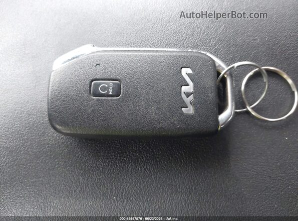 KNDERCAA2P7378875 2023 KIA SELTOS Черный Вид панели приборов