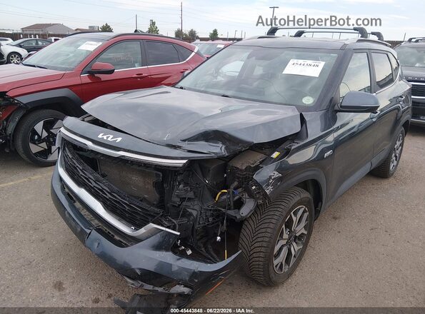 KNDERCAA3P7390419 2023 KIA SELTOS Silver Передня ліва чверть