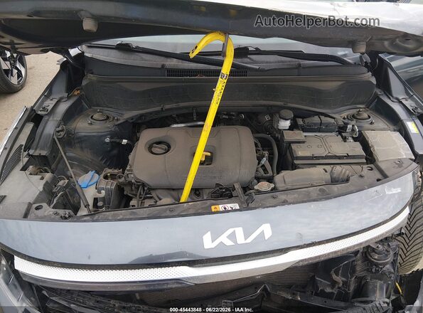 KNDERCAA3P7390419 2023 KIA SELTOS Silver Вид ззаду