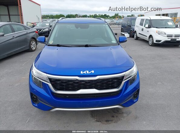 KNDERCAA6P7447504 2023 KIA SELTOS Blue Widok wnętrza z tyłu