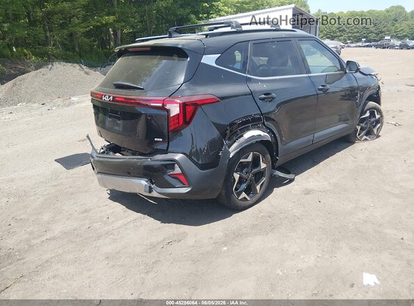 KNDERCAA8S7728843 2025 KIA SELTOS Black Tył prawy