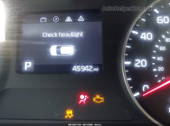 KNDERCAAXP7465553 2023 KIA SELTOS White 