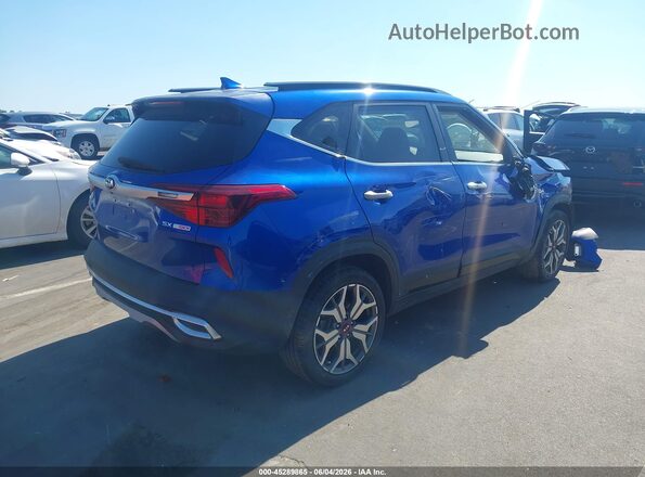 KNDETCA20M7156809 2021 KIA SELTOS Blue Trasero derecho