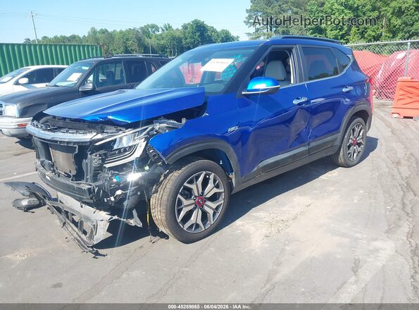 KNDETCA20M7156809 2021 KIA SELTOS Blue Vista tres cuartos delantera izquierda