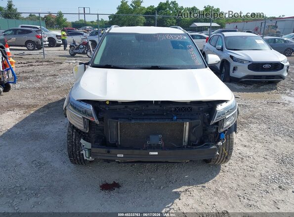 KNDETCA23P7383948 2023 KIA SELTOS Белый Вид задней части салона