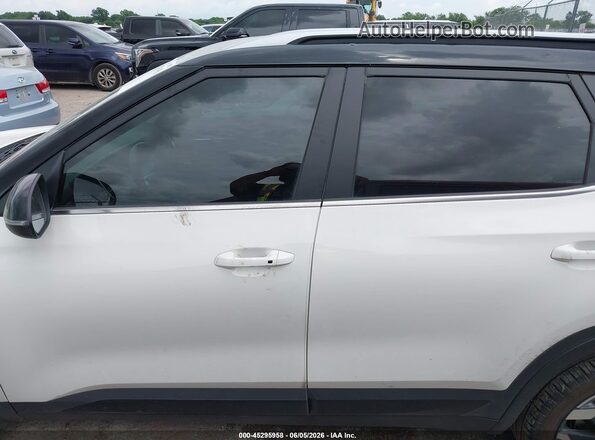 KNDETCA78R7585148 2024 KIA SELTOS White Панорамний вид салону 360°