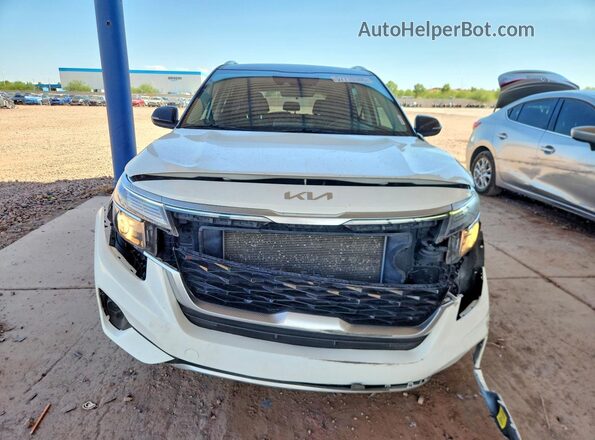 KNDEU2AA0P7377460 2023 KIA SELTOS White 