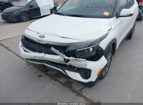 KNDEU2AA2M7108808 2021 KIA SELTOS White წინა ხედი