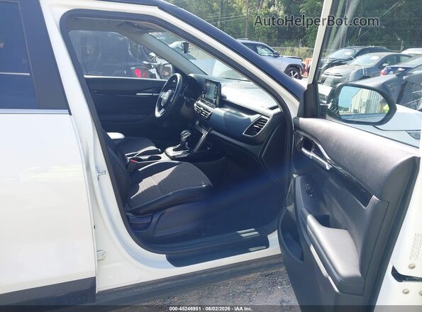 KNDEU2AA2P7373846 2023 KIA SELTOS White Front interior view