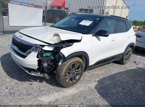 KNDEU2AA2P7373846 2023 KIA SELTOS White Front left
