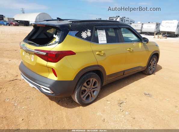 KNDEU2AA2P7388170 2023 KIA SELTOS Желтый Задняя правая четверть
