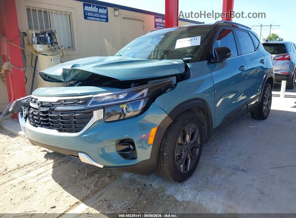KNDEU2AA7R7637016 2024 KIA SELTOS Teal Przód lewy