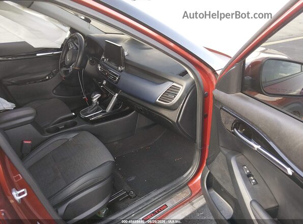 KNDEU2AA9P7378445 2023 KIA SELTOS Red წინა სალონის ხედი