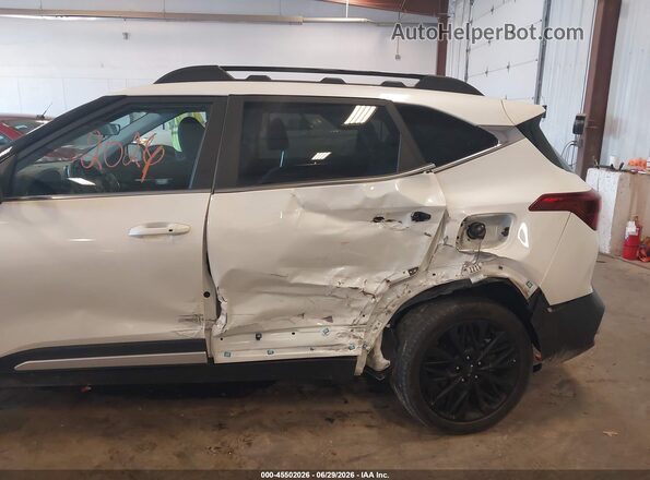 KNDEUCA21N7304562 2022 KIA SELTOS White Вид спереду