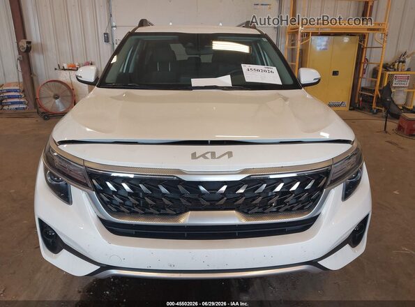 KNDEUCA21N7304562 2022 KIA SELTOS White Вид щитка приладів
