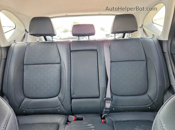KNDEUCAA2S7698348 2025 KIA SELTOS Gray Vista de los asientos traseros