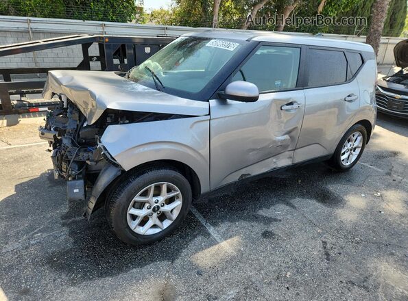 KNDJ23AU4S7943892 2025 KIA SOUL Silver 360 interior view