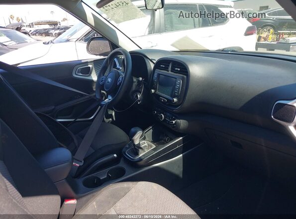 KNDJ23AU7M7760179 2021 KIA SOUL Gray Սալոնի դիմացի տեսք