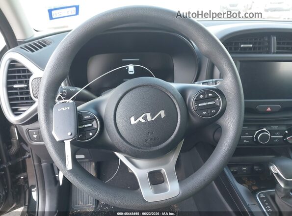 KNDJ23AU7S7964655 2025 KIA SOUL Черный Вид панели приборов