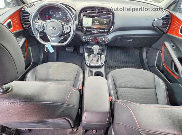 KNDJ53AF0M7787166 2021 KIA SOUL White წინა პანელის ხედი